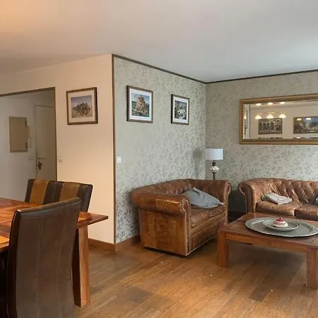 Spacious Paris شقة